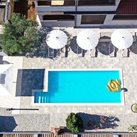 Apartment Nina With Private Pool Nova Vas  Dış mekan fotoğraf