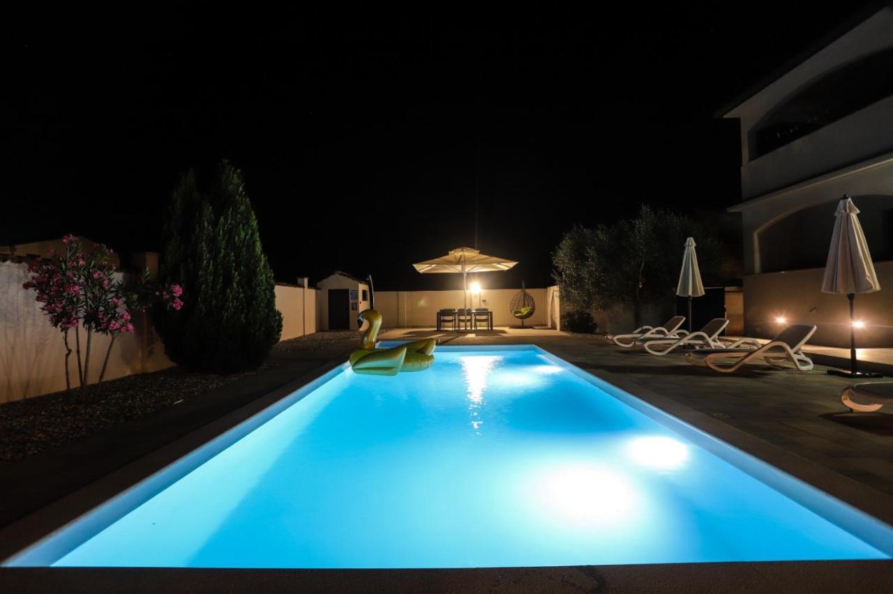 Apartment Nina With Private Pool Nova Vas  Dış mekan fotoğraf